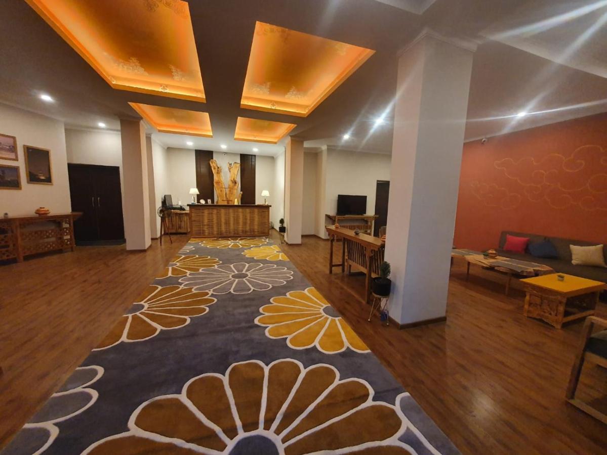 Hotel Amanthi Ladakh Лех Екстериор снимка